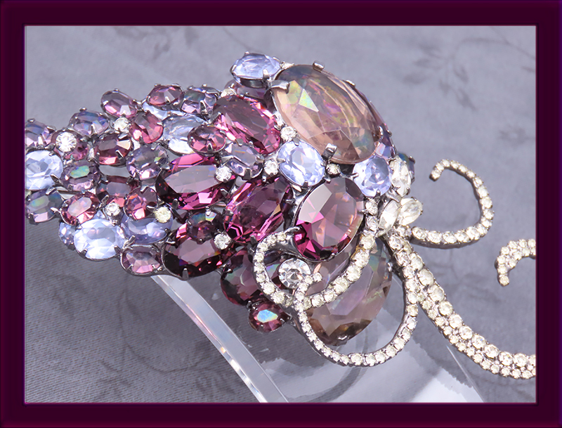 Sorrell-huge-grape-cluster-of-unfoiled-glass-stones.