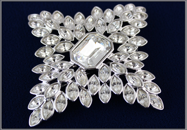 Kenneth J Lane Cruciform Jackie O Brooch