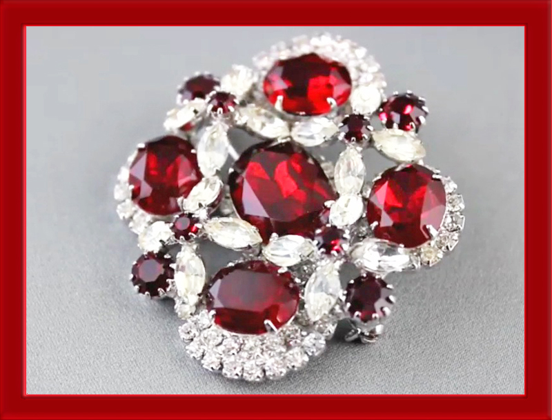 Coro-1941-duette-lavender-purple-singing-love-birds-fur-clip-brooch